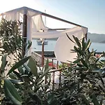 Yacht Club ボズブルン